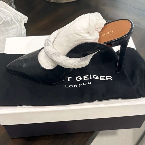 NWB Kurt Geiger Black Croc-Embossed Pointed Toe Mule Heels - Picture 3 of 5